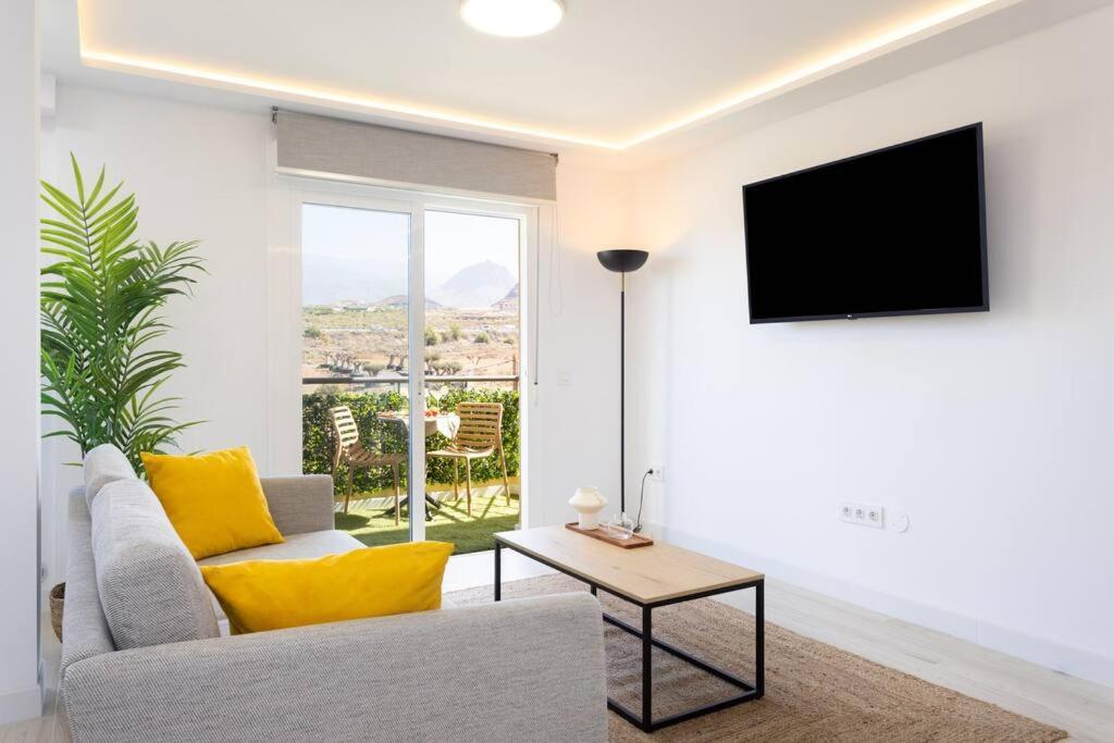Sunnyland Apartment Arona Cho Zewnętrze zdjęcie